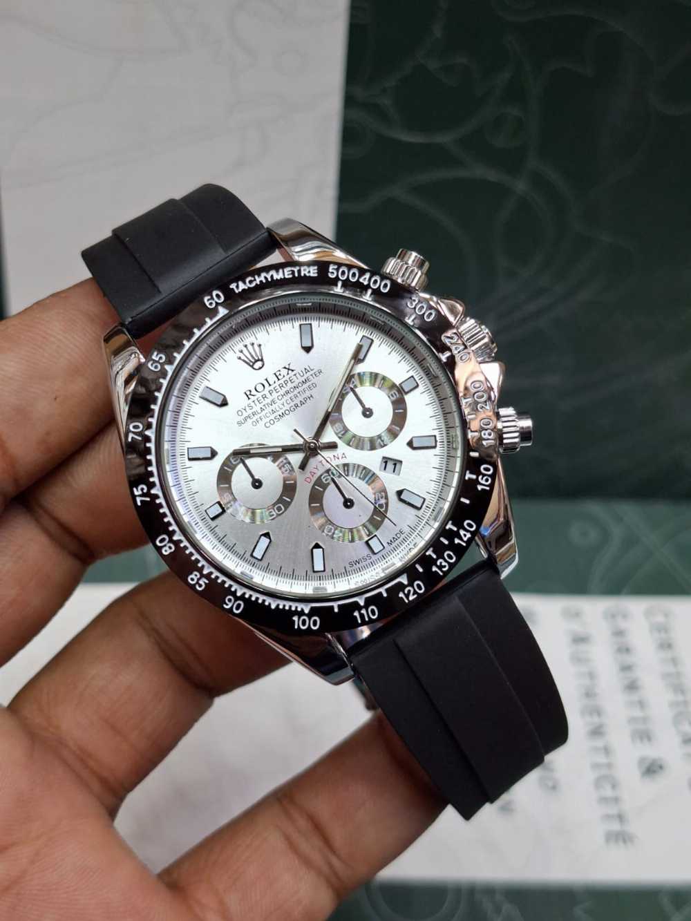 Luxury Daytona Style Chronograph Watch for Men - Rubber Strap